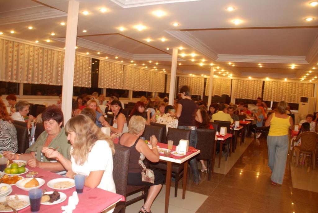 Club Bayar Beach Hotel Αλάνια Εξωτερικό φωτογραφία